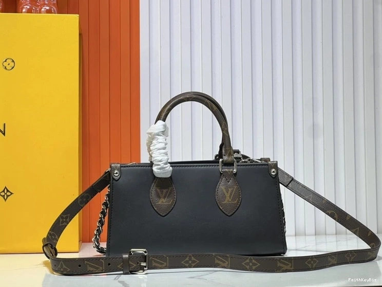 10615 Bags SportInspired LX Handle Top 0619